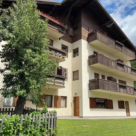 Modern Comfort In Cortina Apartment Cortina d'Ampezzo