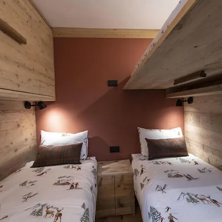 Modern Comfort In Cortina Apartment *